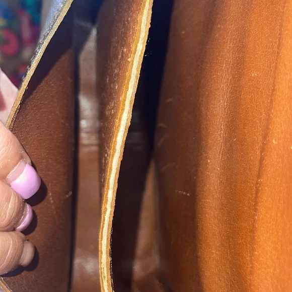 Louis Vuitton crossbody - Picture 6 of 8